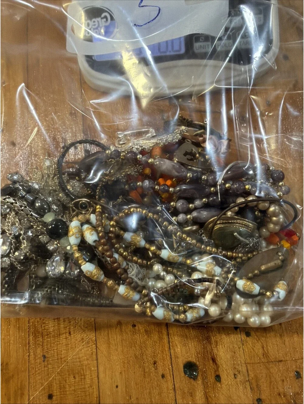 Vintage Beads Bubbles And Other Treasures Over A Pound #5